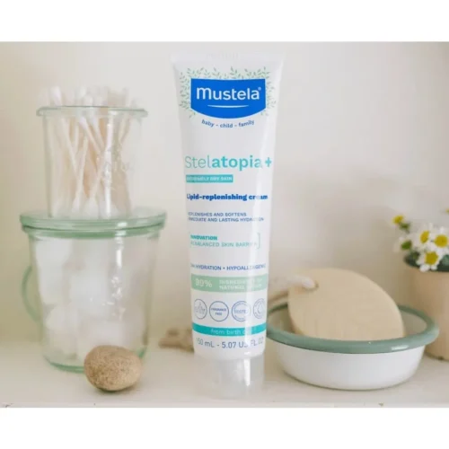 Kem Dưỡng Da Cho Trẻ Sơ Sinh & Em Bé Da Chàm, Viêm Da Cơ Địa Mustela Phiên Bản Đặc Biệt 150ml